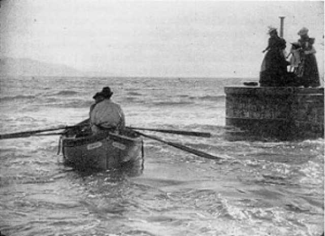 Szenenfoto aus dem Film 'Barque sortant d'un port (La Ciotat)' © Société Lumière, 