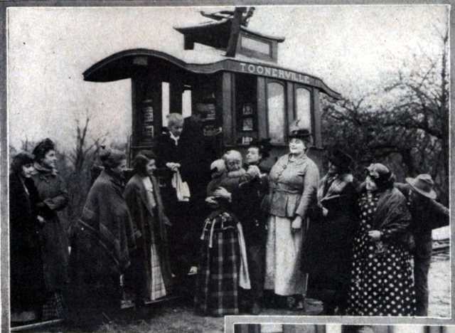 Szenenfoto aus dem Film 'The Toonerville Trolley That Meets All The Trains'