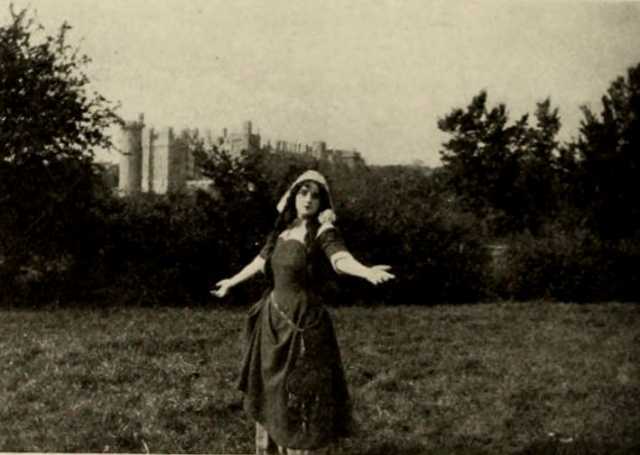 Szenenfoto aus dem Film 'Lady Clare'